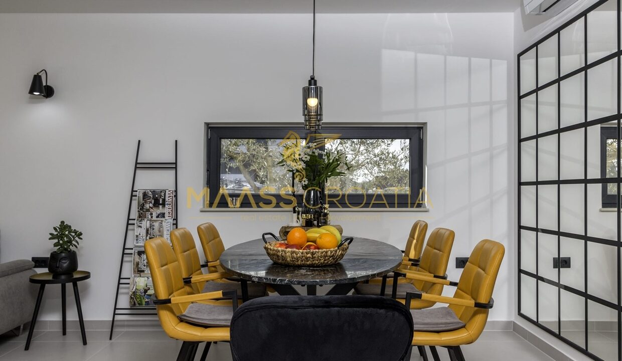 villa-m-premantura-living-room4