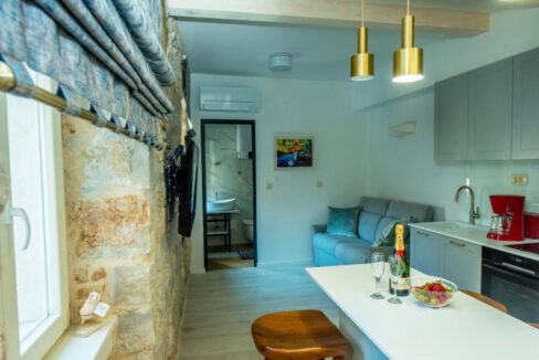 Rustikale Doppelhaushälfte - Kastel Luksic