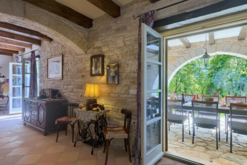 Wunderschönes Steinhaus bei Tinjan