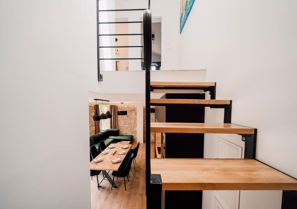 Neue moderne Villa aus Stein in der Region Zadar