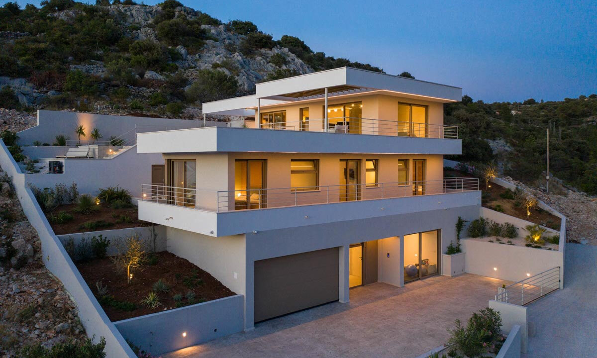 Kürzlich erbautes modernes Villa am Meer - Rogoznica.