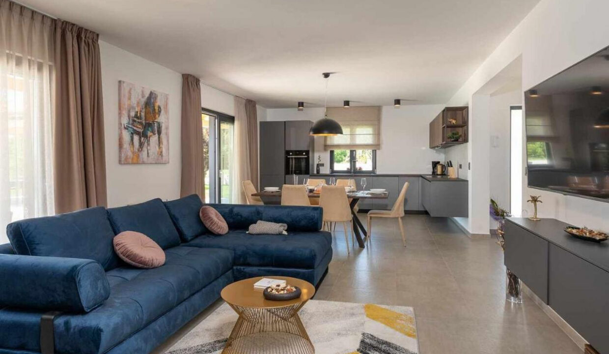 Moderne Villa mit Extra-Grundstück - Tinjan, Region Istrien