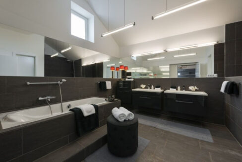 Steinvilla im Kolonialstil - Drvenik Mali, Split