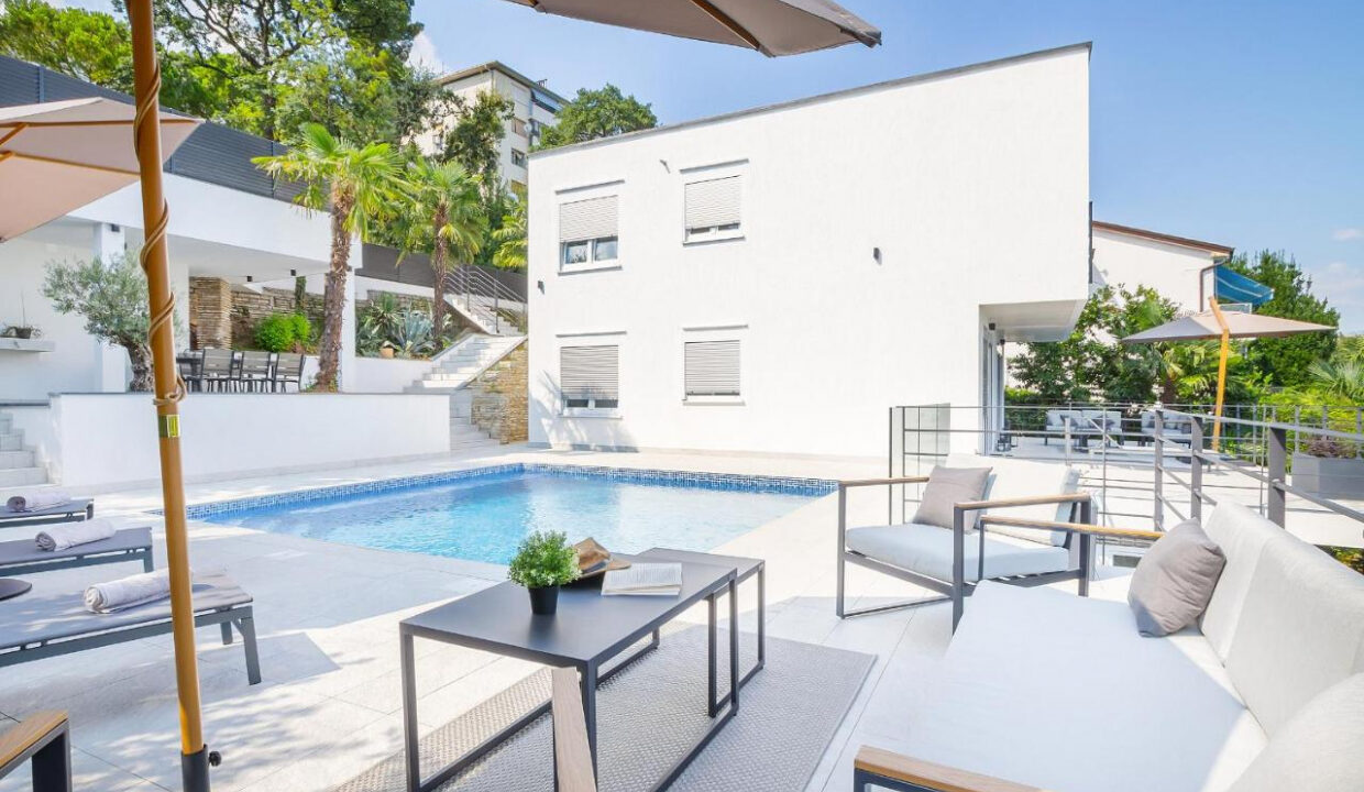 Exotische Ferienvilla aus dem 20. Jahrhundert - Opatija riviera