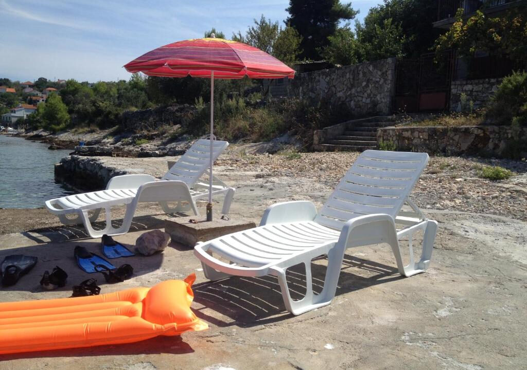 Haus am Meer auf der Insel Drvenik Veliki