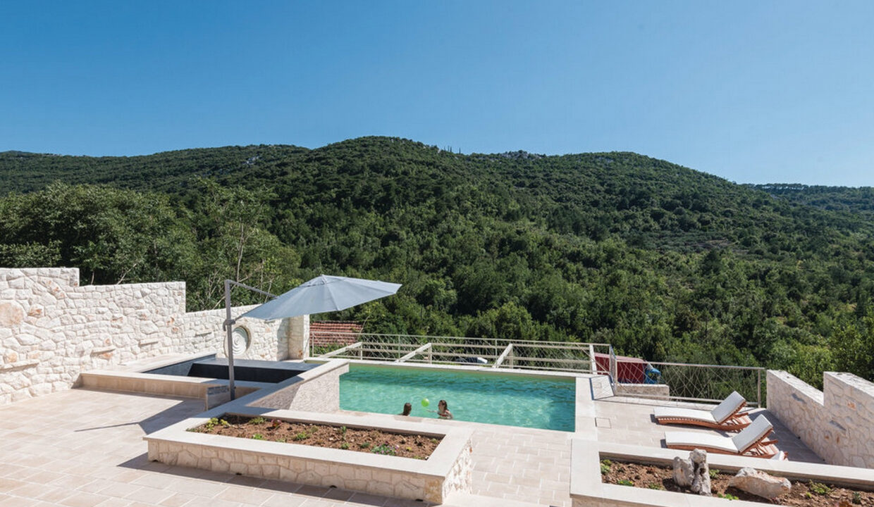 Haus aus weißem Stein - Halbinsel Peljesac