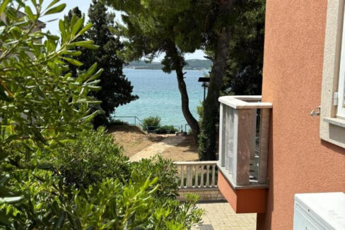 Grundstück am Meer Sveti Filip Jakov