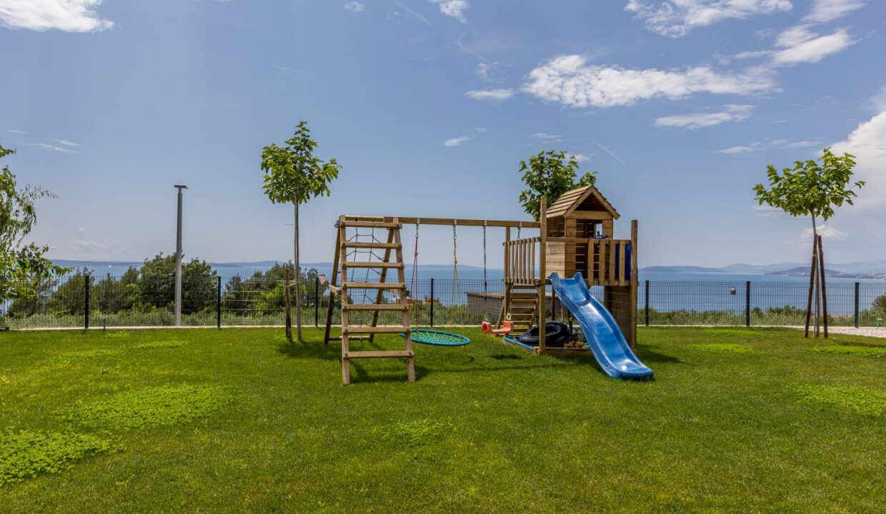 Neues Meerblick-Ferienhaus Podstrana