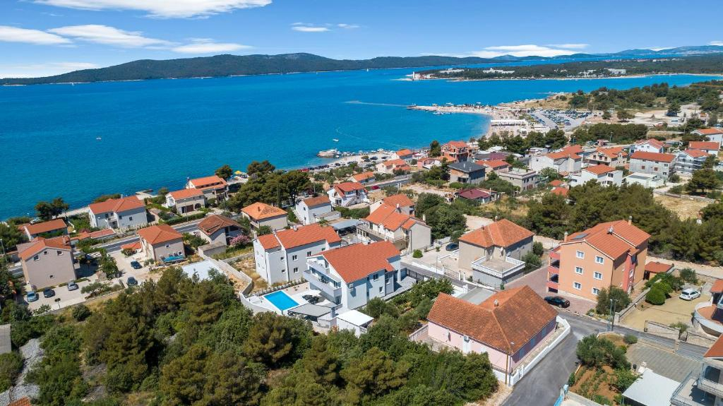 Neues Ferienhaus in der Nähe von Sibenik