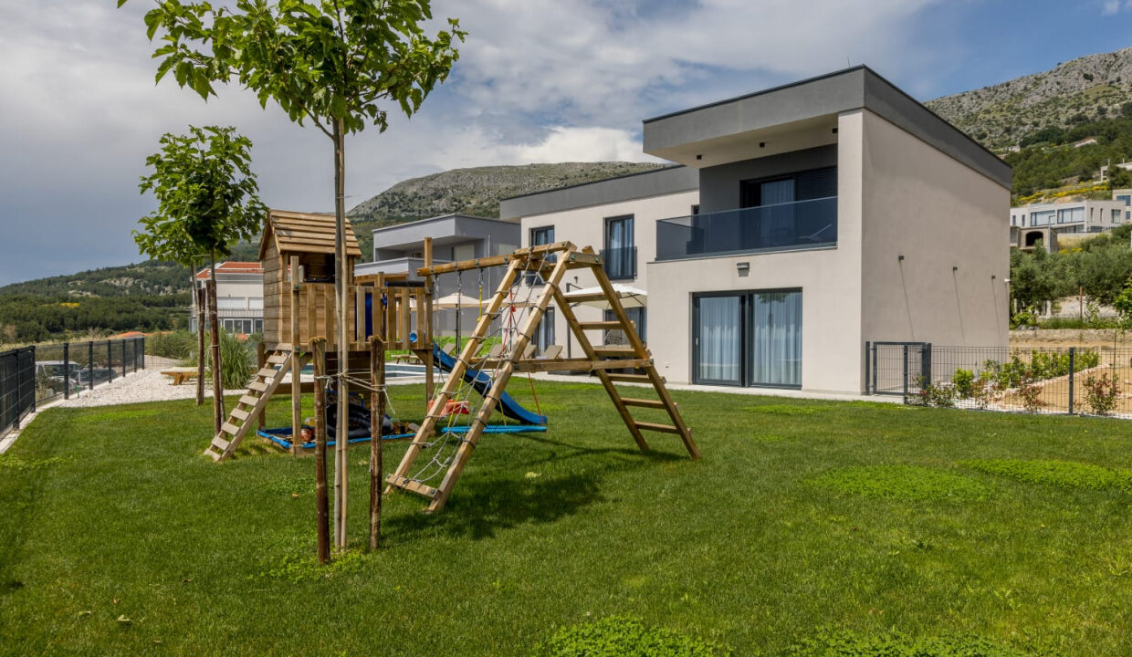 Neues Meerblick-Ferienhaus Podstrana