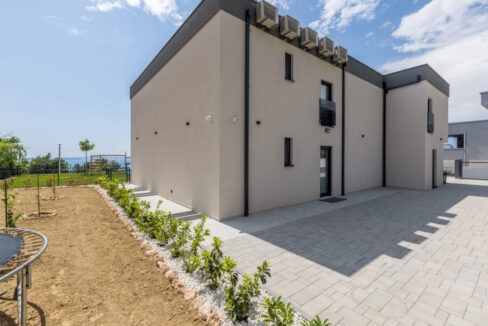 Neues Meerblick-Ferienhaus Podstrana