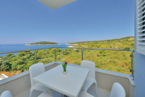 Atemberaubende Doppelhaushälfte Rogoznica