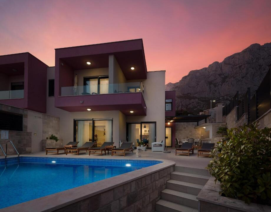 Doppelhaushälfte mit Aussicht - In Makarska