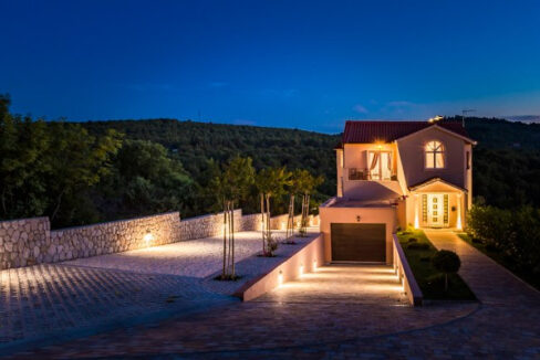 Tropisch anmutende Villa in der Nähe des Nationalparks Krka