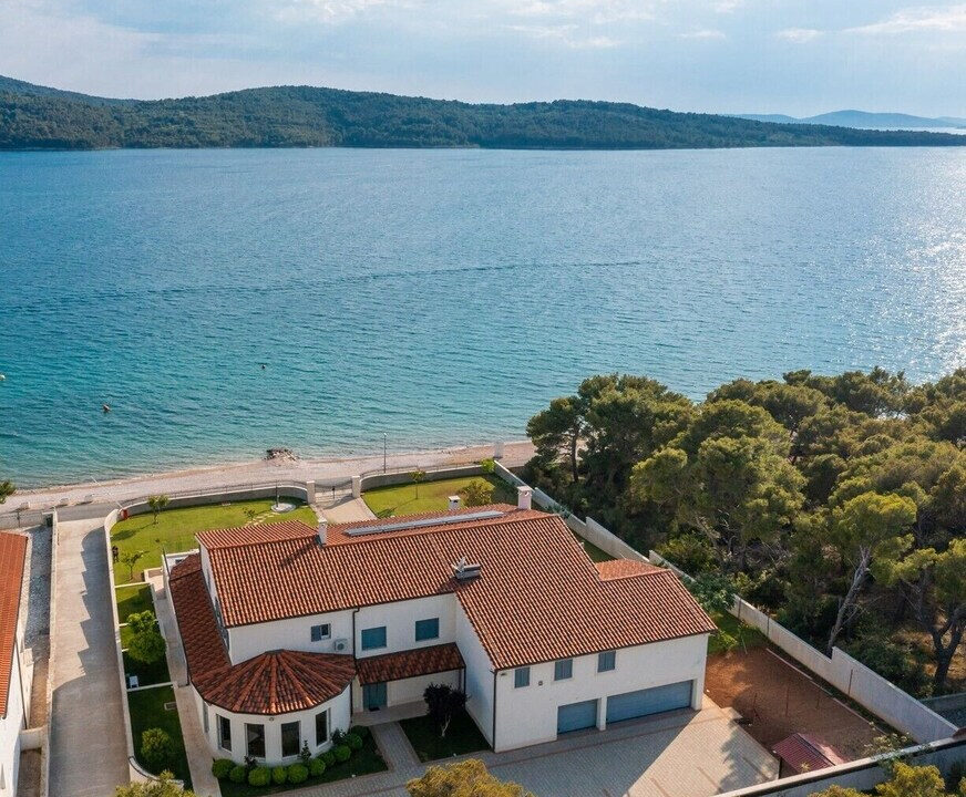 Luxuriöse moderne Villa mit Aussicht - Sibenik