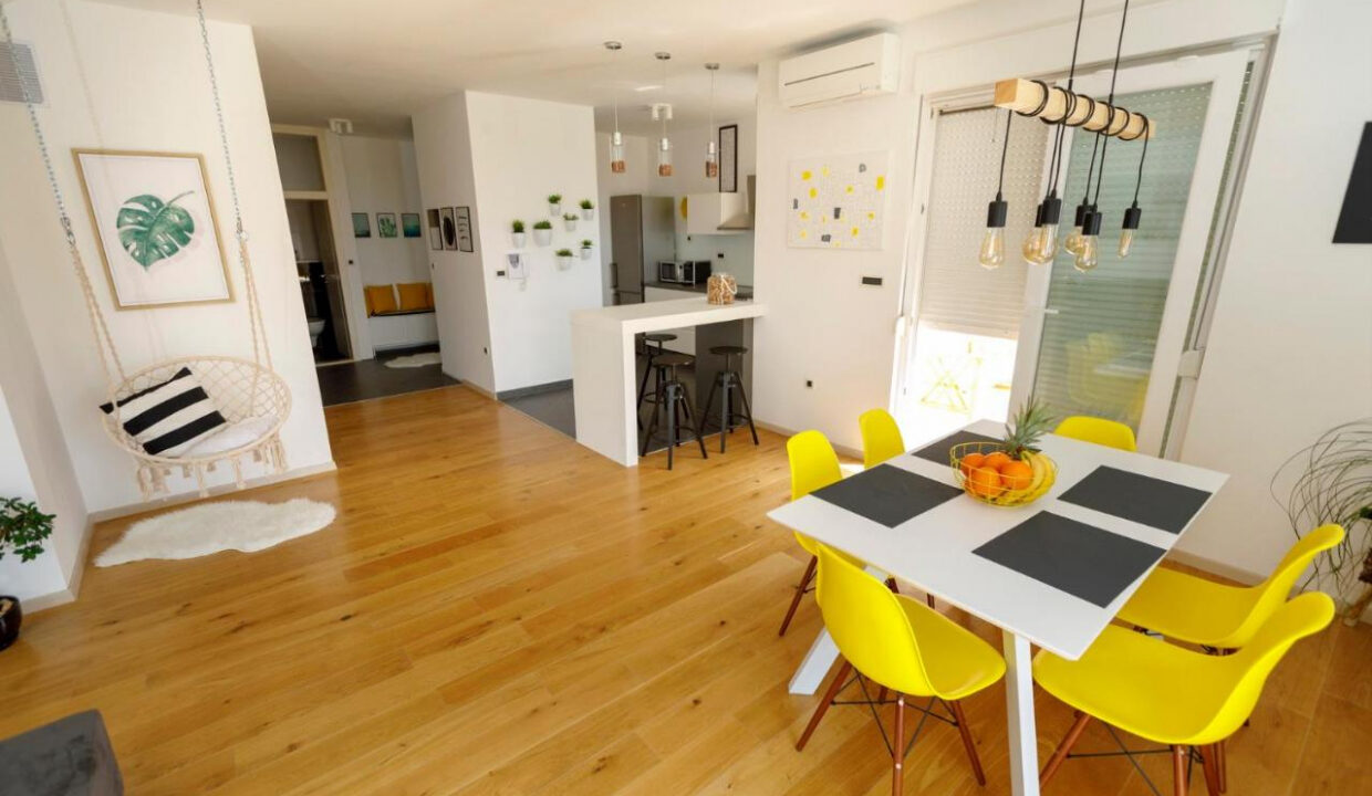 Haus mit Meerblick in Kastel Sucurac