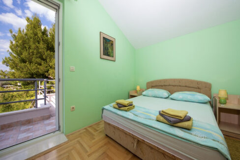 Haus mit Garten und Meerblick in Makarska