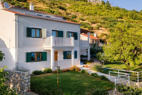 Steinhaus mit Meerblick in Omis