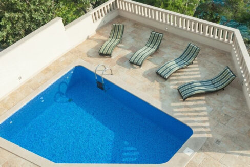 Villa am Meer auf der Insel Bra?