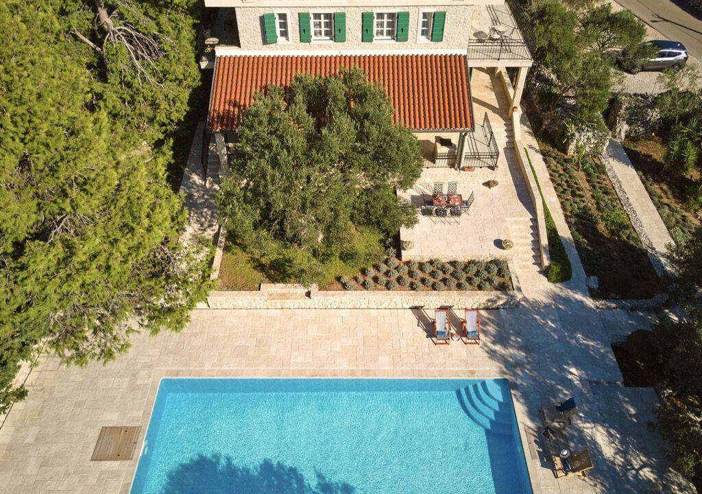 Exquisite Villa aus Stein - Die Insel Pag