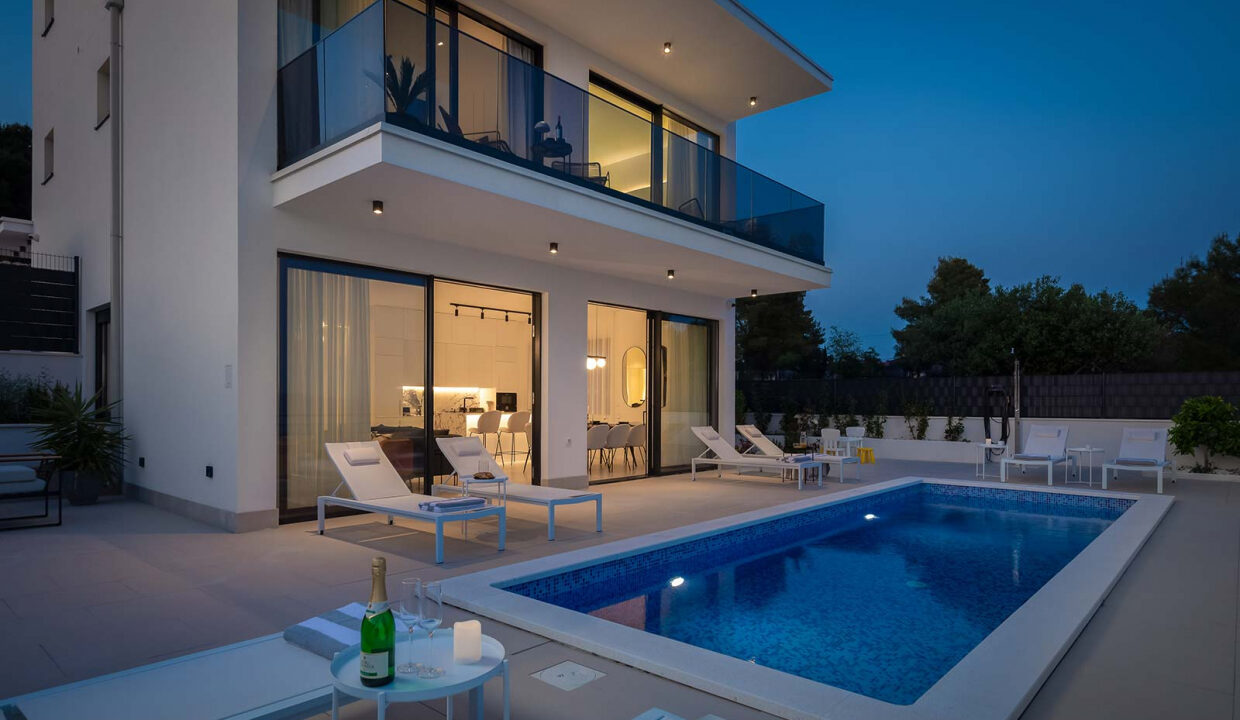 Exklusive Villa mit Meerblick Okrug Gornji