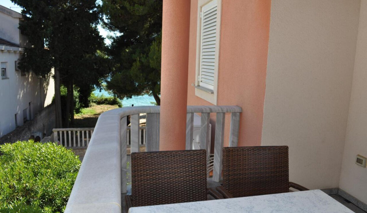 Grundstück am Meer Sveti Filip Jakov