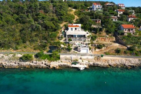 Haus am Meer auf der Insel Šolta