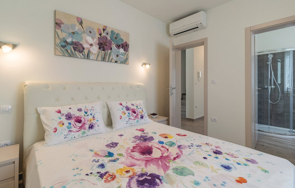 Atemberaubende zweistöckige Villa - Region Pula