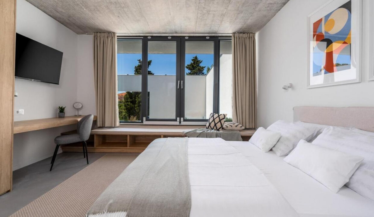 Erstaunliche neue Villa auf der Insel Brac