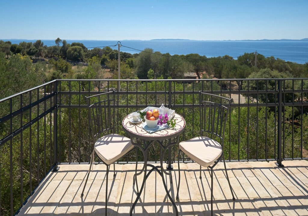 Exquisite Villa aus Stein - Die Insel Pag