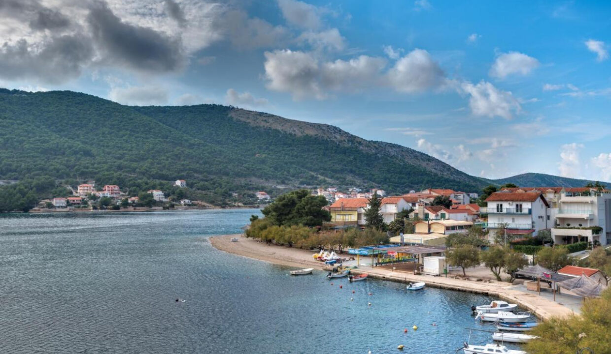 Haus am Wasser in Sibenik