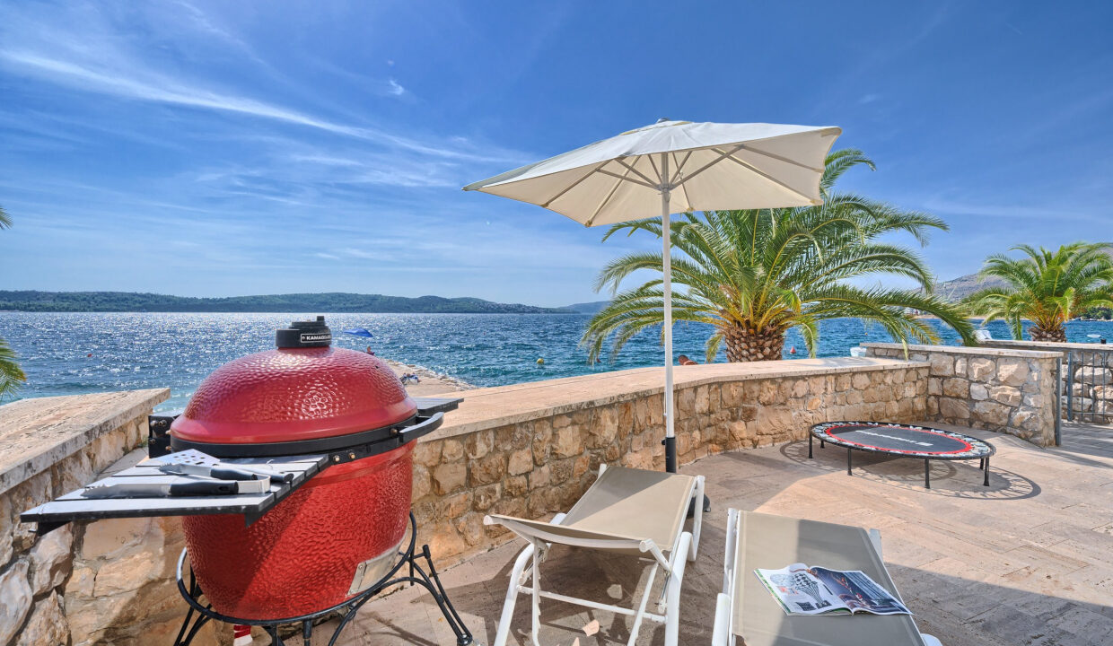 Haus am Meer bei Trogir