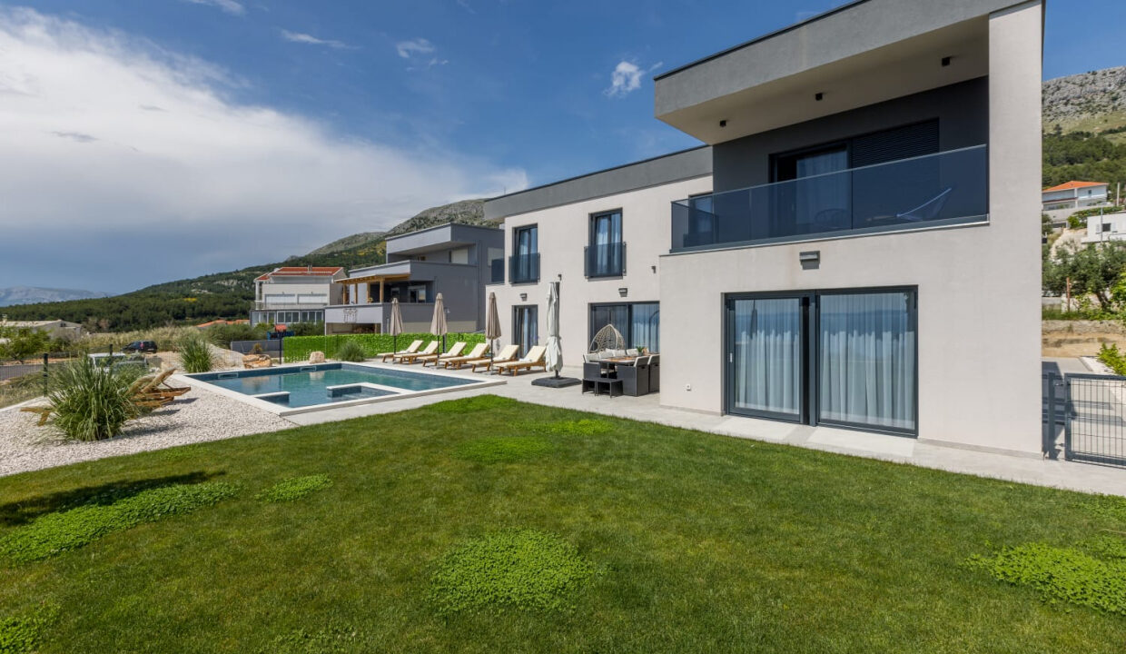 Neues Meerblick-Ferienhaus Podstrana