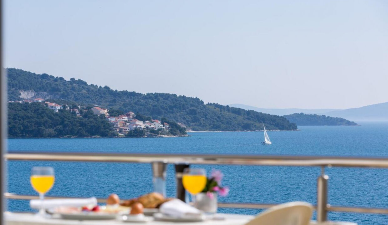 Elegantes Hotel mit Meerblick - Trogir