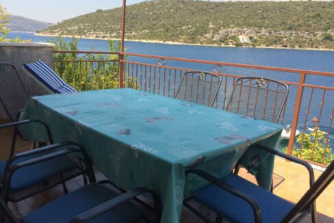 Haus am Meer auf der Insel Drvenik Veliki