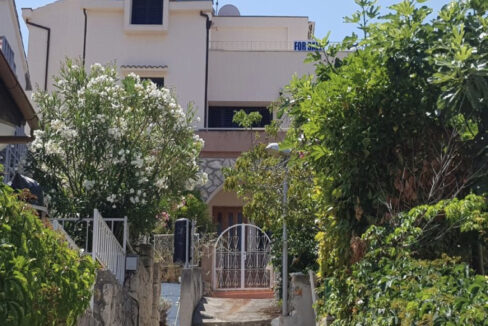 Haus mit Meerblick in Sibenik