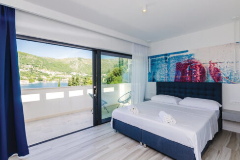 Weiße Villa am Meer mit extra Grundstück - Dubrovnik