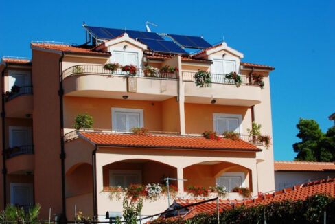 Grundstücke am Meer Tribunj