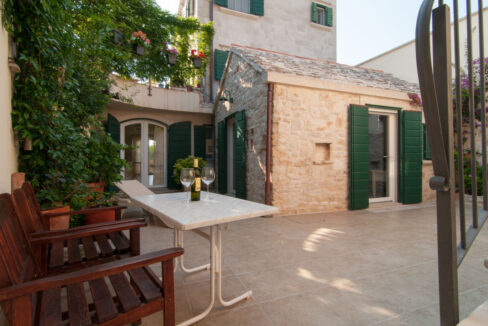 Steinhaus in Supetar, Brac