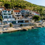 Haus am Meer in der Nähe von Šibenik