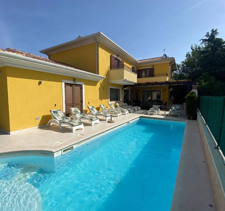 Haus zu verkaufen in Pula Region