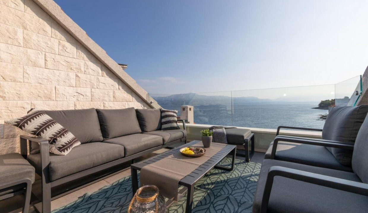 Außergewöhnliche Steinvilla auf Brac