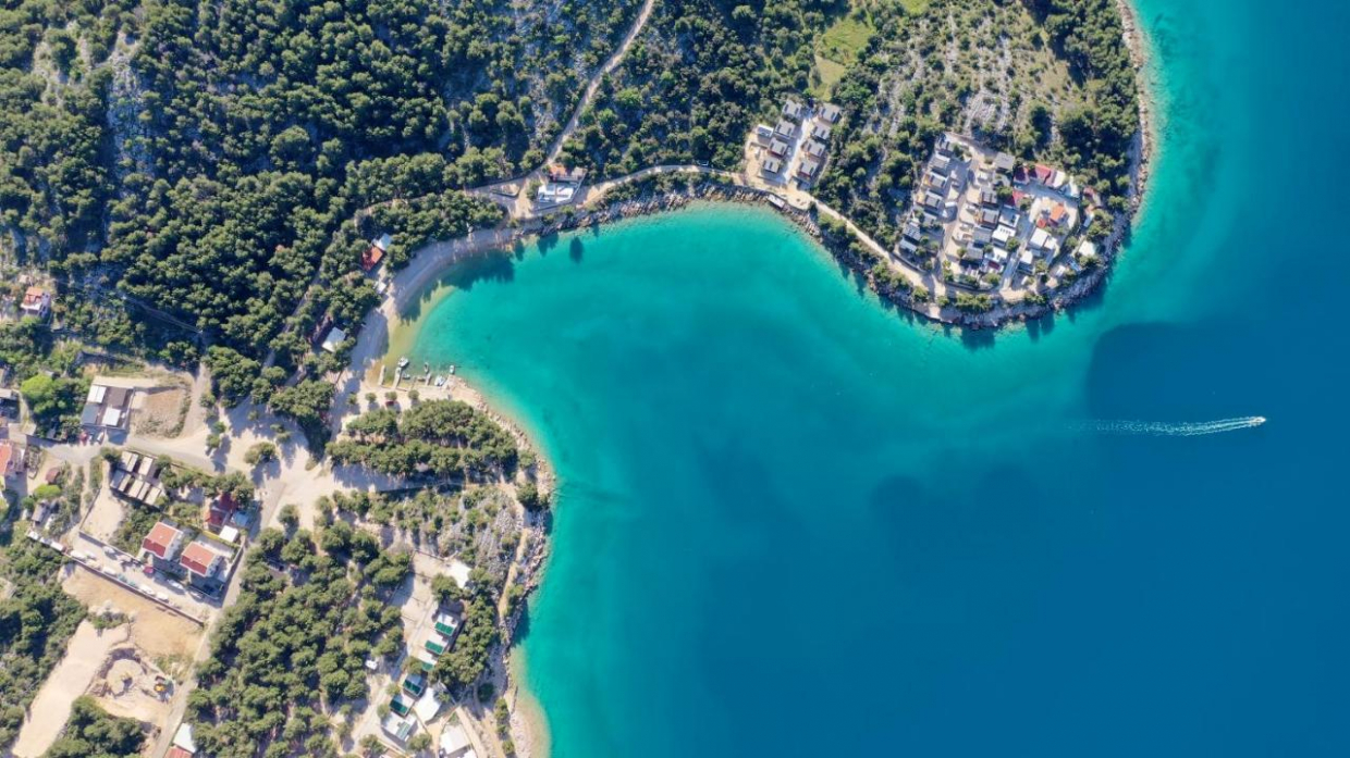 Grundstück am Meer Pakostane
