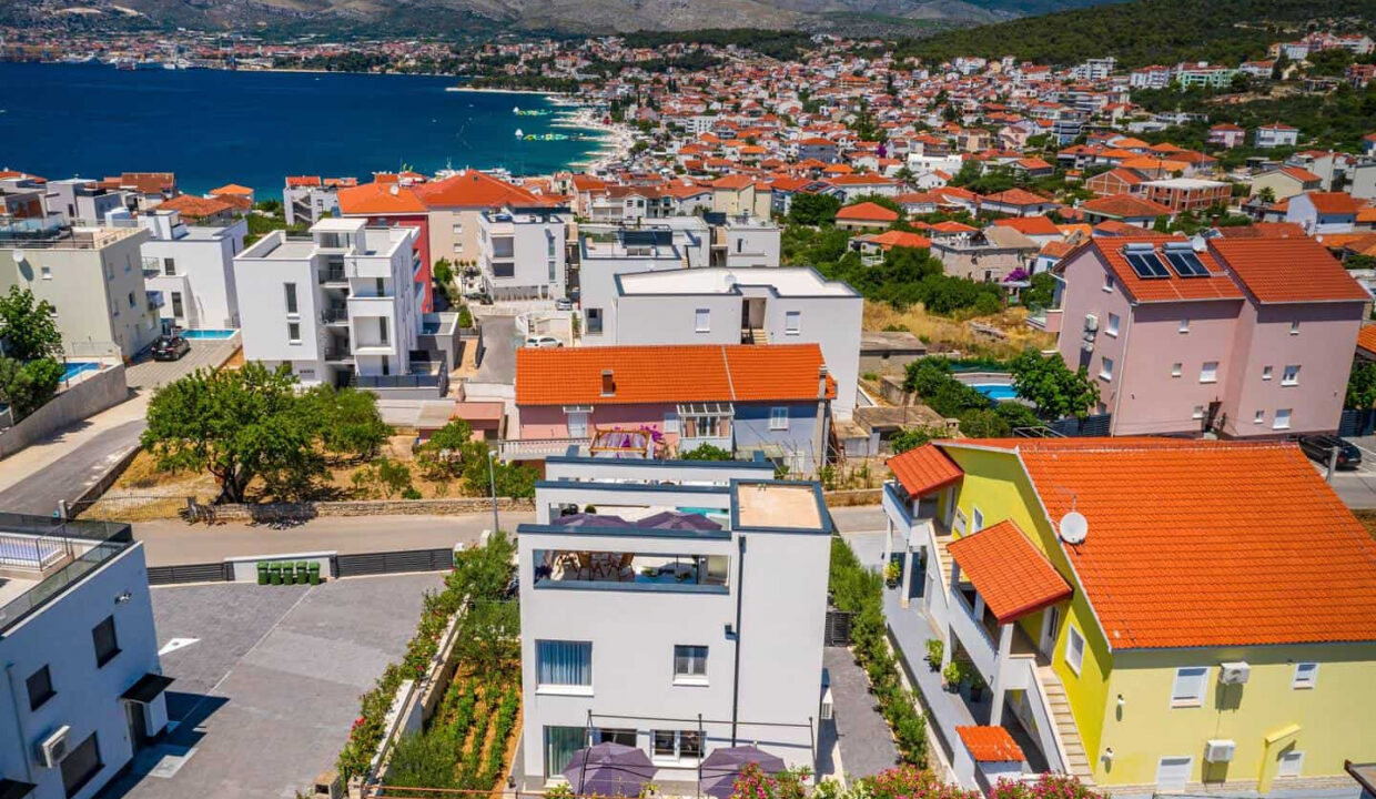 Haus in der Nähe des lokalen Strandes auf Ciovo