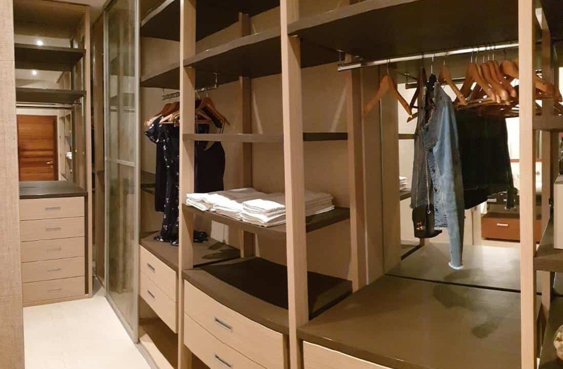 Erstaunliches Haus bei Pakostane