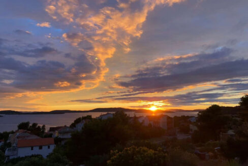 Haus mit Meerblick in der Nähe von Sibenik