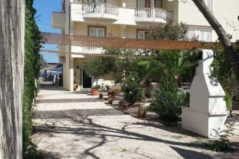 Haus am Strand auf der Insel Pag