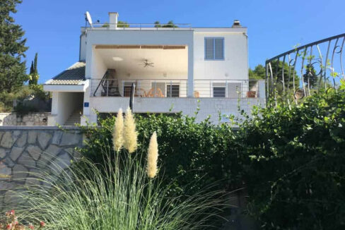 Haus mit Meerblick in der Nähe von Sibenik