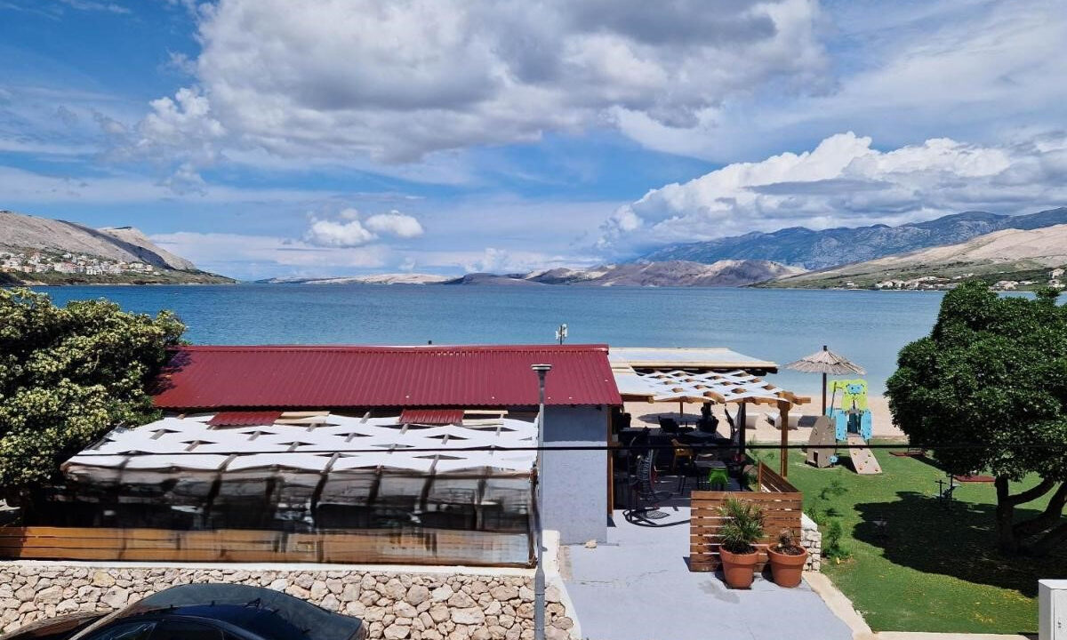 Haus am Strand auf der Insel Pag