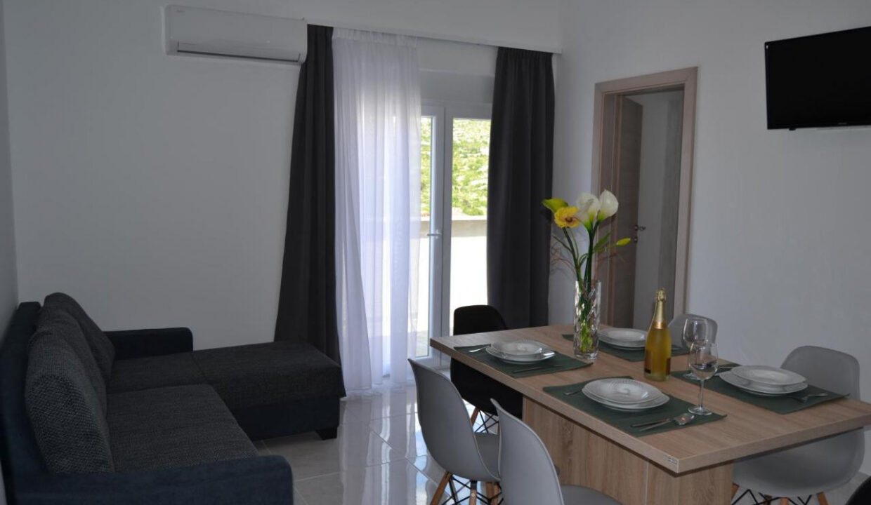 Appartementhaus mit Meerblick in Cesarica